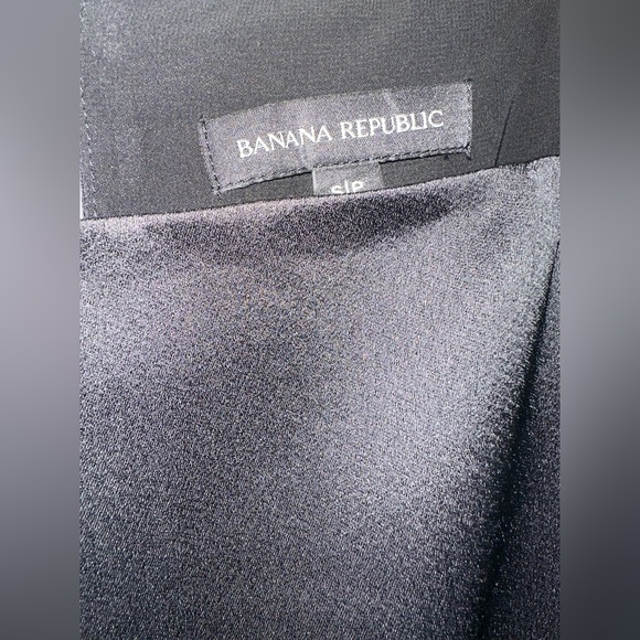 Banana Republic black Loire camisole with thin straps - Picture 4 of 11